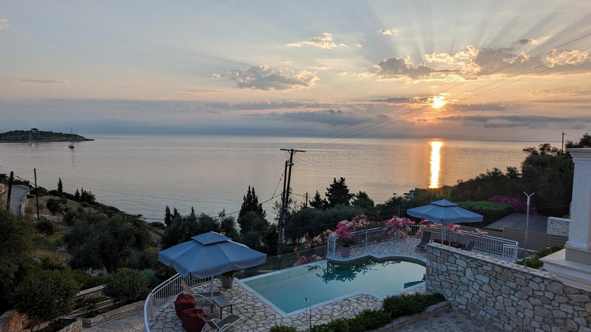 Villa Avgerini Paxos Gaios Quarto foto